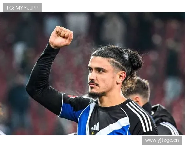 拉莫斯：领导力与坚韧不拔的防线助力球队重焕生机