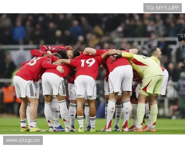 曼联防守体系漏洞问题显现，对英超联赛竞争格局带来变化