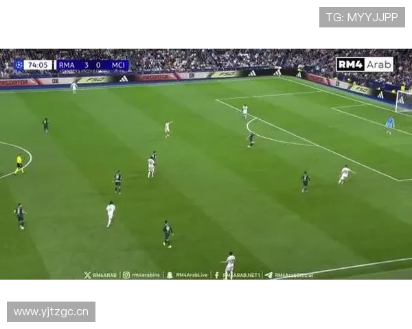 库尔图瓦对利物浦曼城的极限扑救解析