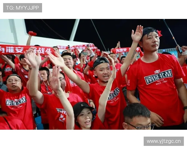 申花主场屡败，战术争议彻底引爆球迷“换帅”呼声